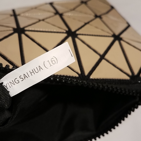 Ying Sai Hua Geometric Wrislet Nude - Picture 7 of 7